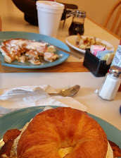 Cheeseburger With Fries