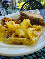 Crnedbeef Hash Omelette Yuck