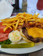 Cheeseburger Deluxe With Bacon